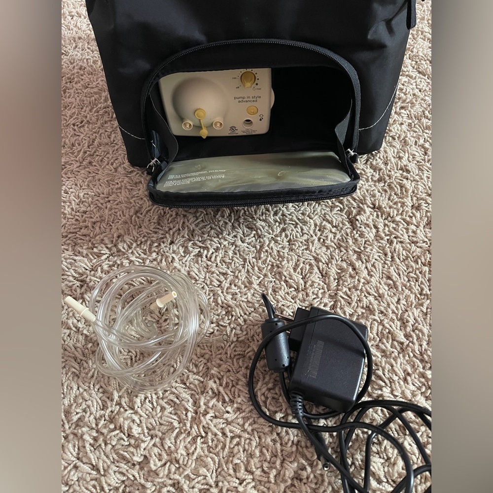 Medela Pump In Style Advanced – great condition - Picture 8 of 9